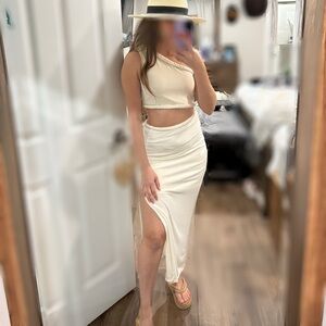 Elegant White One-Shoulder Dress – Sophisticated and Stylish